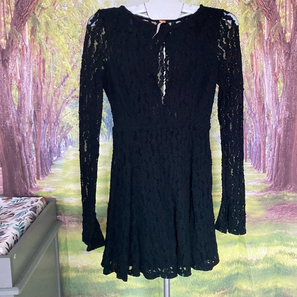 Free People Dresses & Skirts - Free People Black Lace Bell Sleeve Dress